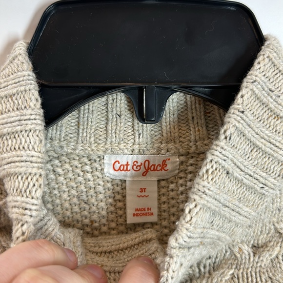 Cat & Jack | Toddler 3T Cable Knit Cream Sweater - Picture 7 of 8